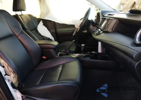 2016 Toyota Rav4 Limited z USA, uszkodzony, nr VIN 2T3YFREV4GW300852